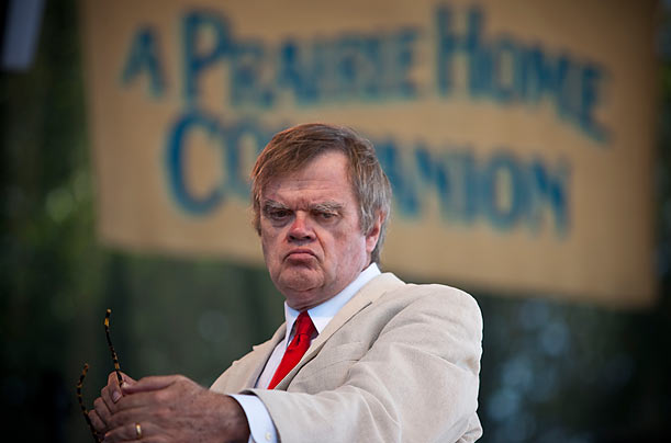 Past
Born into a religiously conservative family in Minnesota, Keillor was a shy boy and voracious reader. After editing and