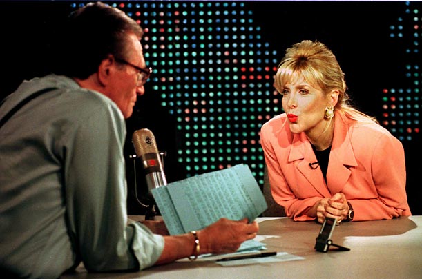 King interviews Gennifer Flowers in 1998, as scandal about then-President Bill Clinton's extra-marital relations dominated headlines.
