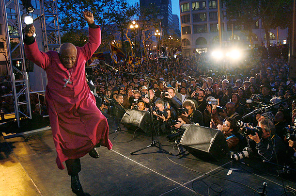 During a visit to the United States in 2008, Tutu dances off the stage after speaking at a pro-Tibet rally in San Francisco, California.
