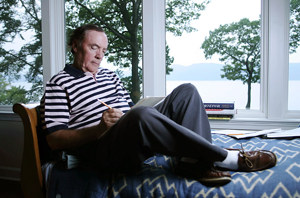 James Patterson

Thrilling Author
