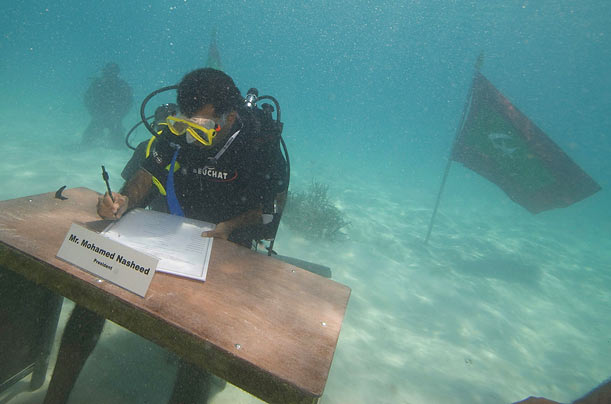 Just Another Day at the Office
Maldivian President Mohamed Nasheed joined his vice president and 11 cabinet ministers for the world's first underwater