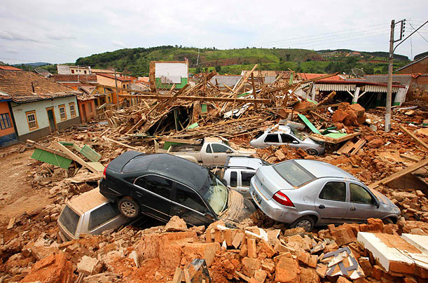 Smashed to Bits
Flooding and mudslides overtook several cars in Sao Luiz do Paraitinga, Brazil and killed at least 76 people across the country.