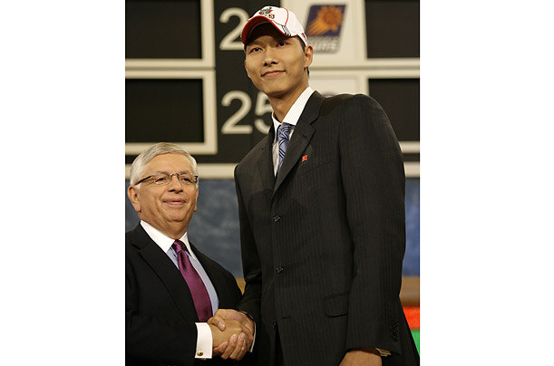 Stern welcomes Yi Jainlian to the league on draft in 2007. Since 1984, the league has expanded to include players from Europe, Asia, Africa and Australia.