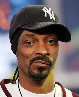 Snoop Dogg - Top 10 Celebrity Twitter Feeds - TIME