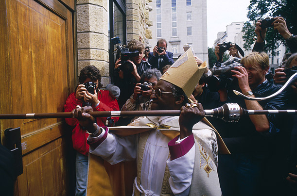 In 1986, Tutu was enthroned as Archbishop of Cape Town, again being the first black African to hold the title.
