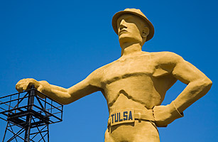 Here's The Story Behind The Massive Golden Driller Statue In Oklahoma