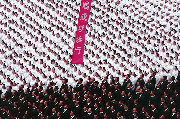 A chorus rehearses music for the closing of 8th China Art Festival in Yichang, Hubei Province.