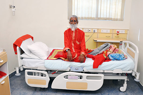 Indian patient Prahlad Jani claims he has survived without food and water for more than seven decades. A multidisciplinary study is being led by Defense Institute of Physiology & Allied